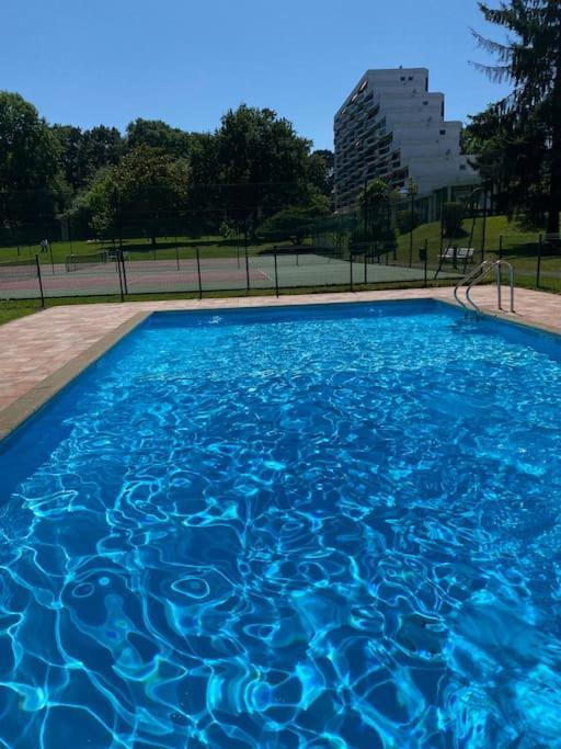 Superbe T3 Lumineux Sur Parc Arbore Avec Piscine Anglet Extérieur photo